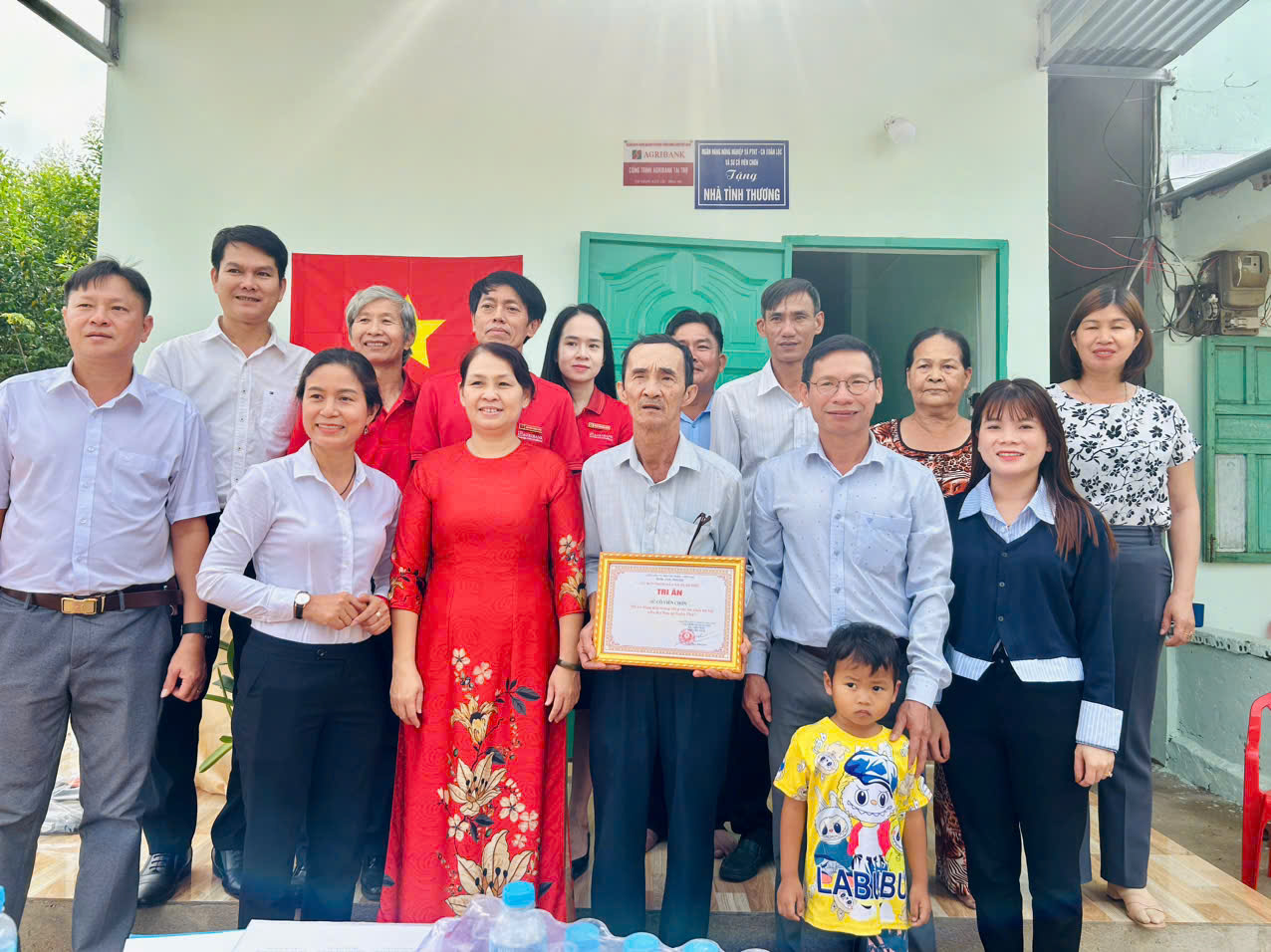 z7439607467793 ee830a132b9d9a33bea3b1e1af631386 Copy