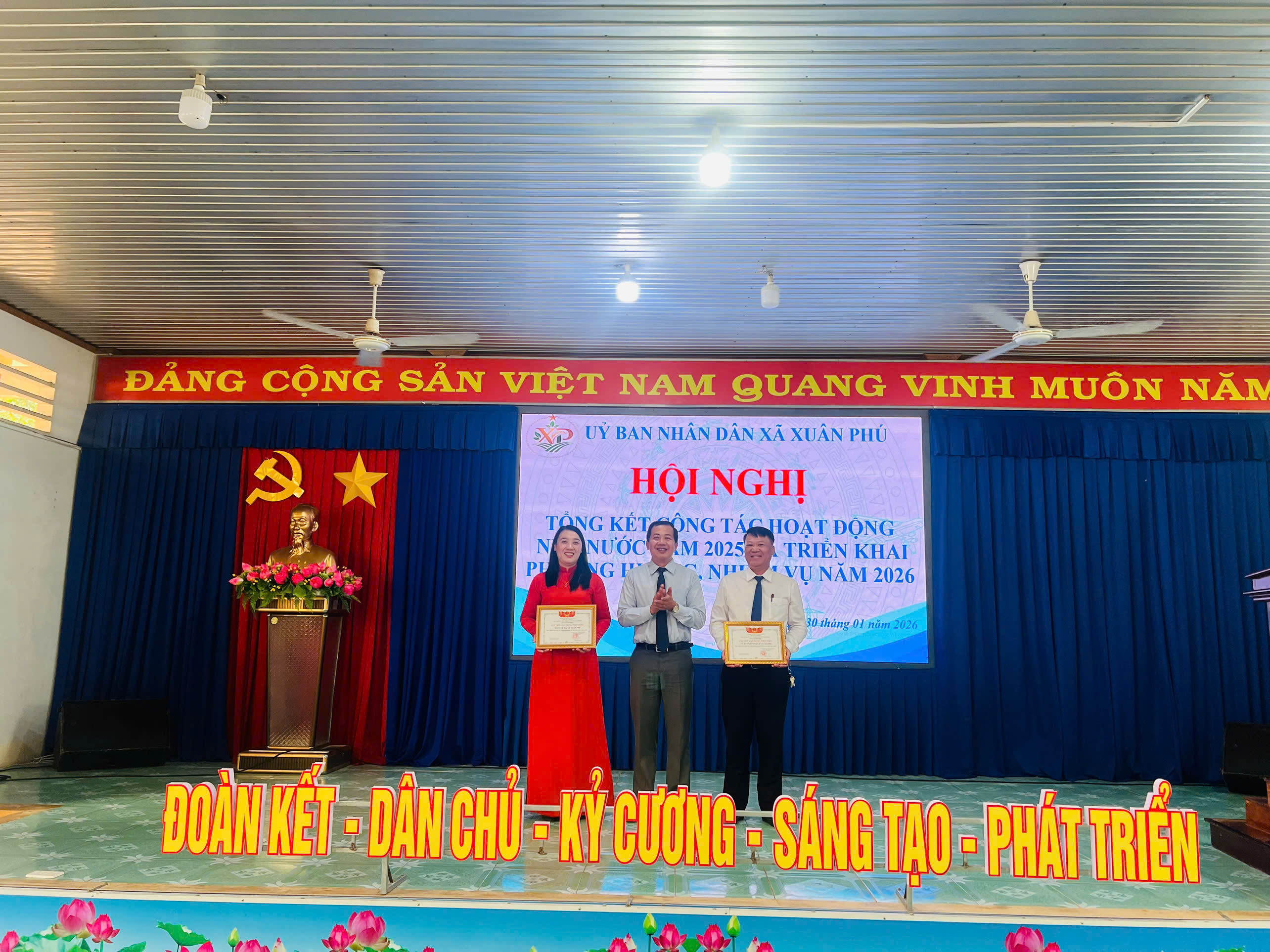 z7484934541894 988e9a6aa241fee16a71a745870e8c04