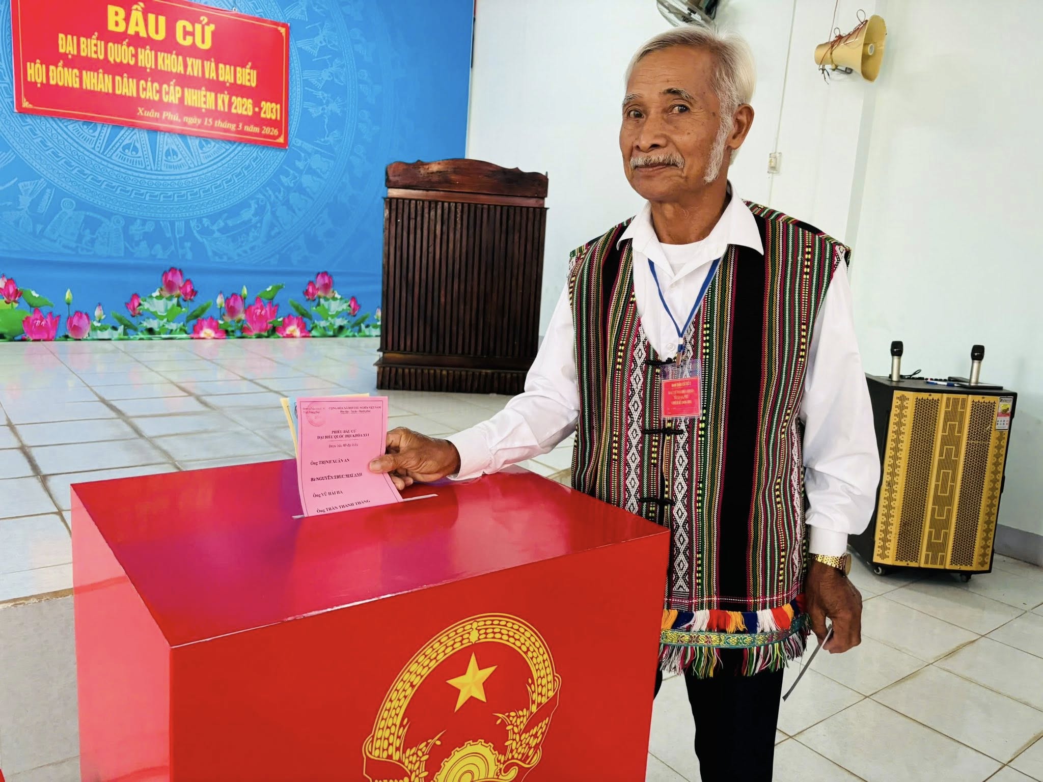 Đông đảo đồng bào Dân tộc thiểu số tại xã Xuân Phú tham gia bầu cử đại biểu Quốc hội khóa XVI và HĐND các cấp nhiệm kỳ 2026-2031