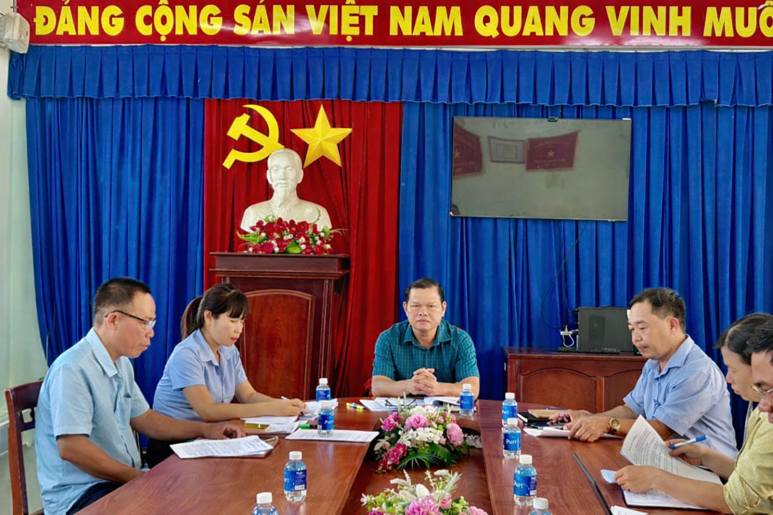 Xuân Phú thẩm tra hồ sơ trước Kỳ họp thứ 5 (kỳ họp chuyên đề) HĐND xã khóa XII, nhiệm kỳ 2021 – 2026