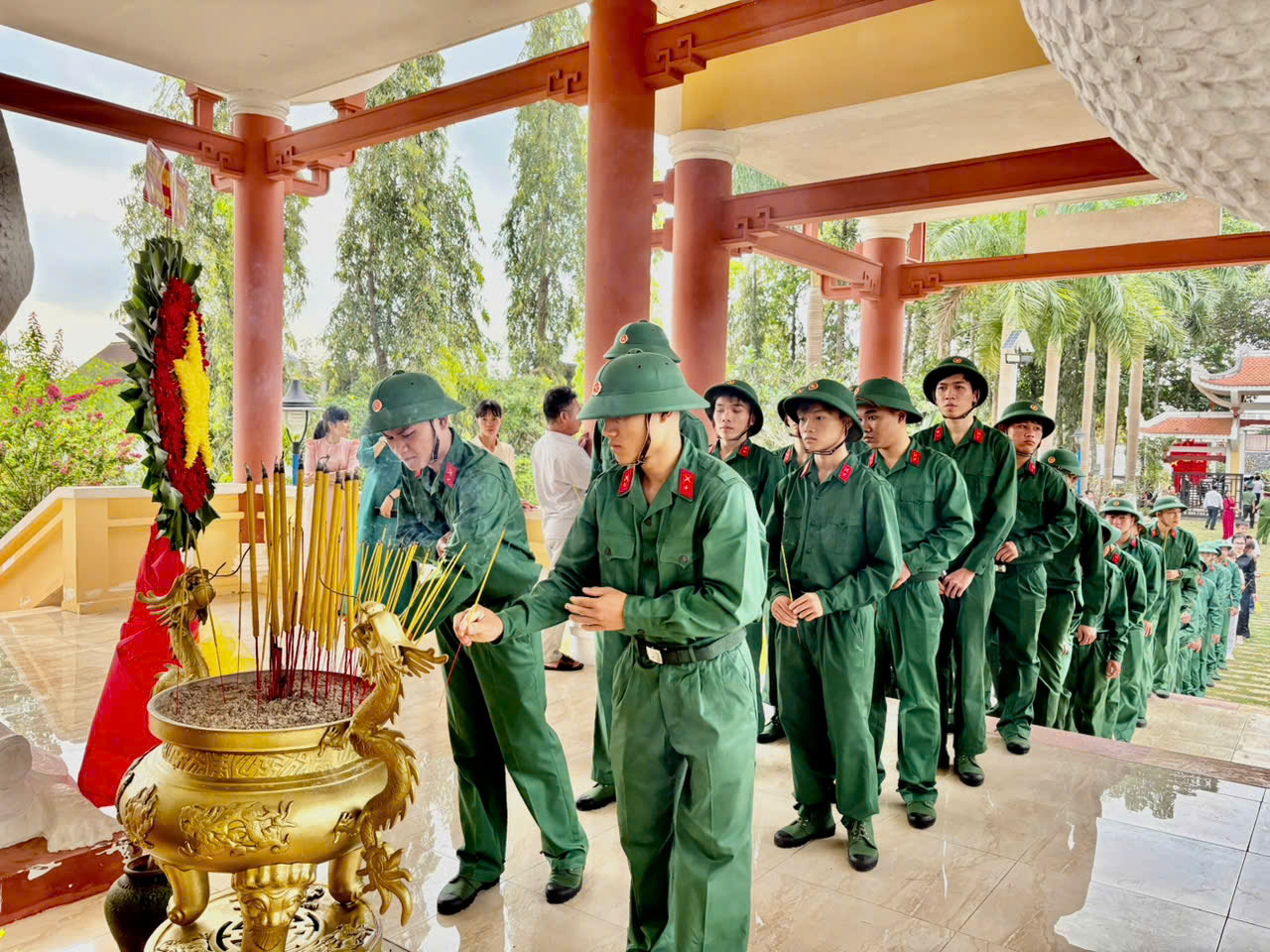 z7581440499710 903ee1b138035be6f00ef51cb0e5bae2