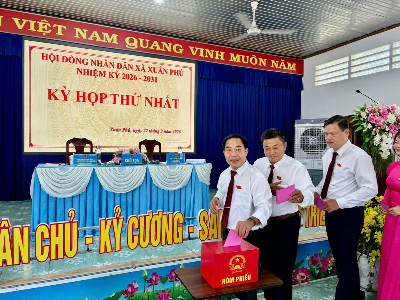 z7663254674168 81db310a0e3d2cd283e23a71f72e19ef