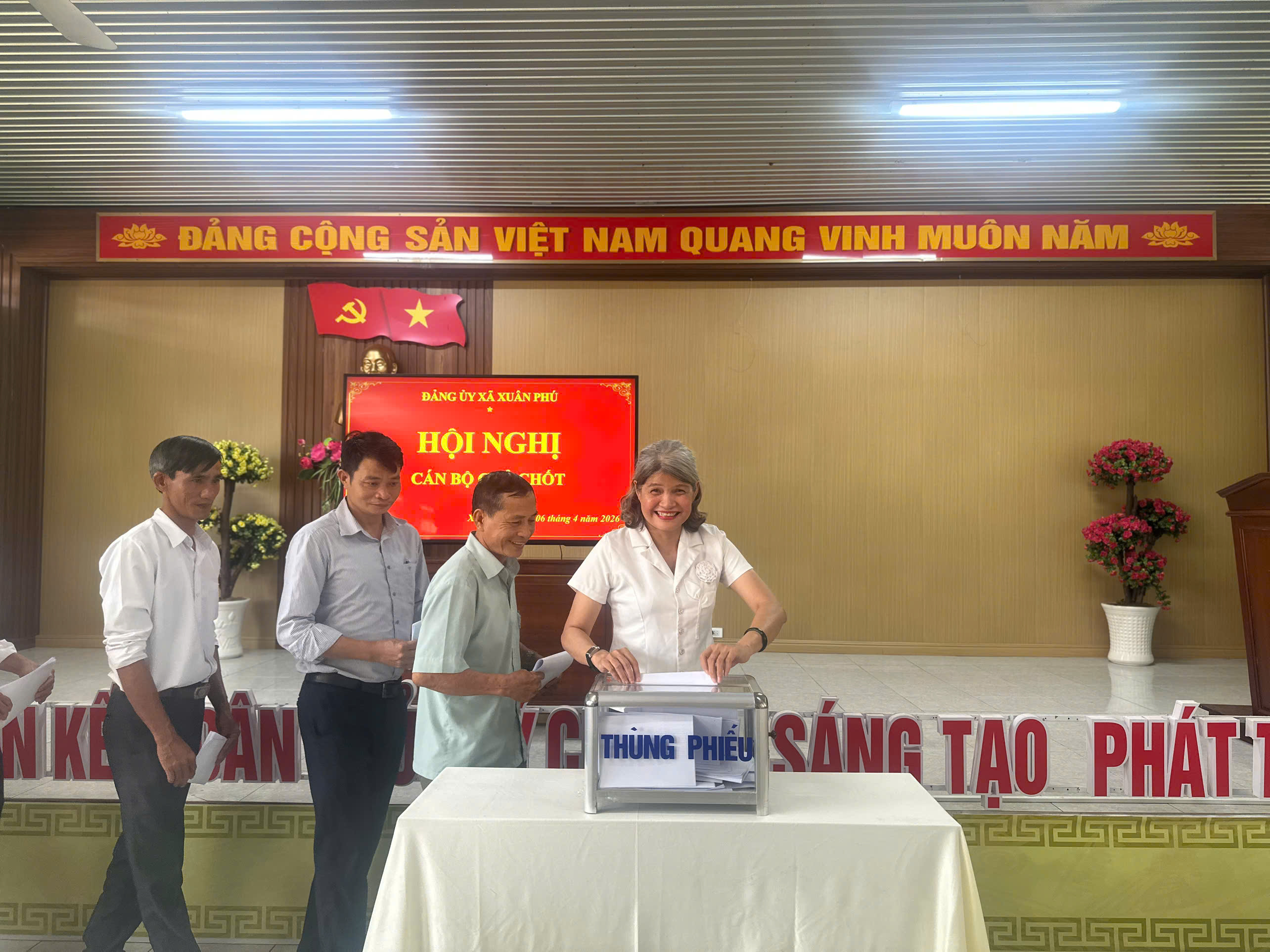 z7697130588370 350c249f91b0764199af87402741d41b