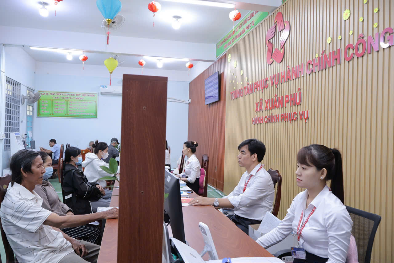 Toàn cảnh Trung tâm Phục vụ hành chính công xã Xuân Phú